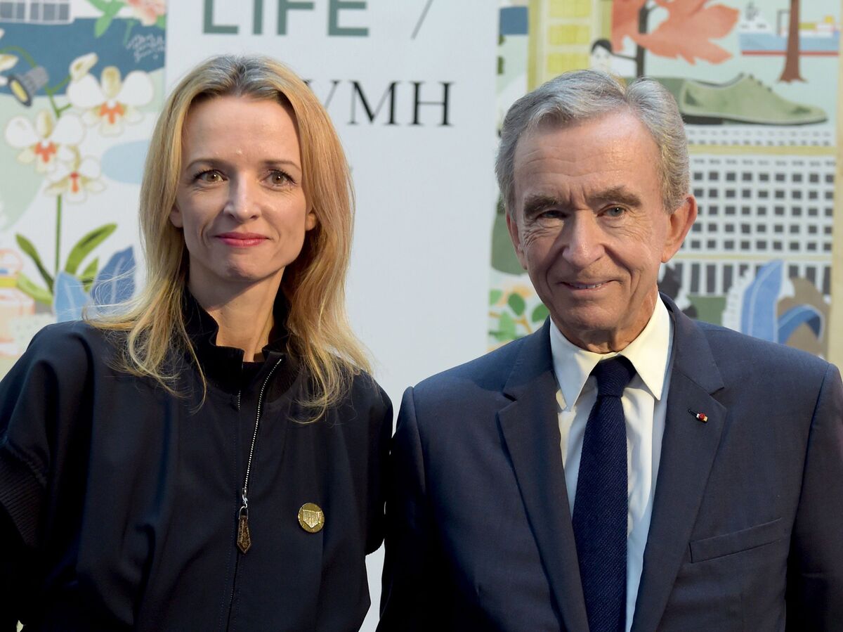 LVMH names new Louis Vuitton CEO, puts Arnault daughter in charge