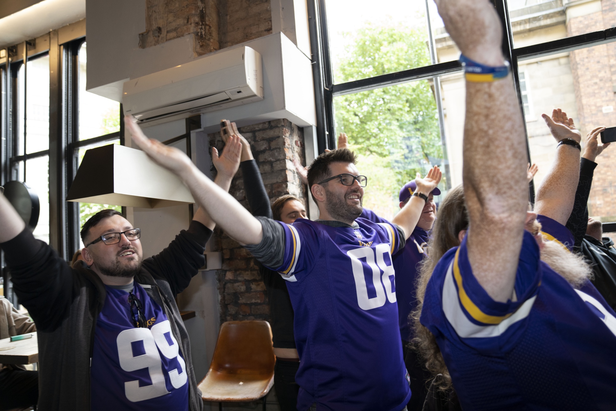 What   TV's Sunday NFL Ticket Deal Means for Football Fans - Bloomberg