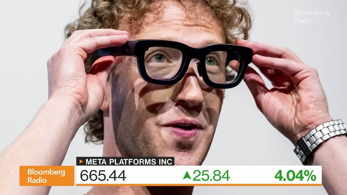 Zuckerberg Plans to Cut Metaverse Group's Budget Up to 30%