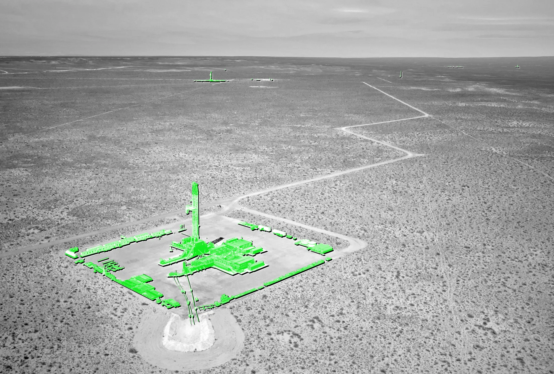 A gas drilling rig in the Vaca Muerta formation.