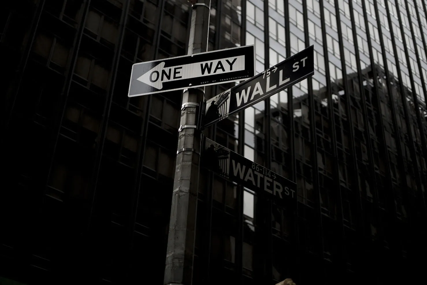 1513601403_wallst