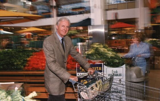 Galen Weston, Canadian Who Built Retail Empire, Dies at 80