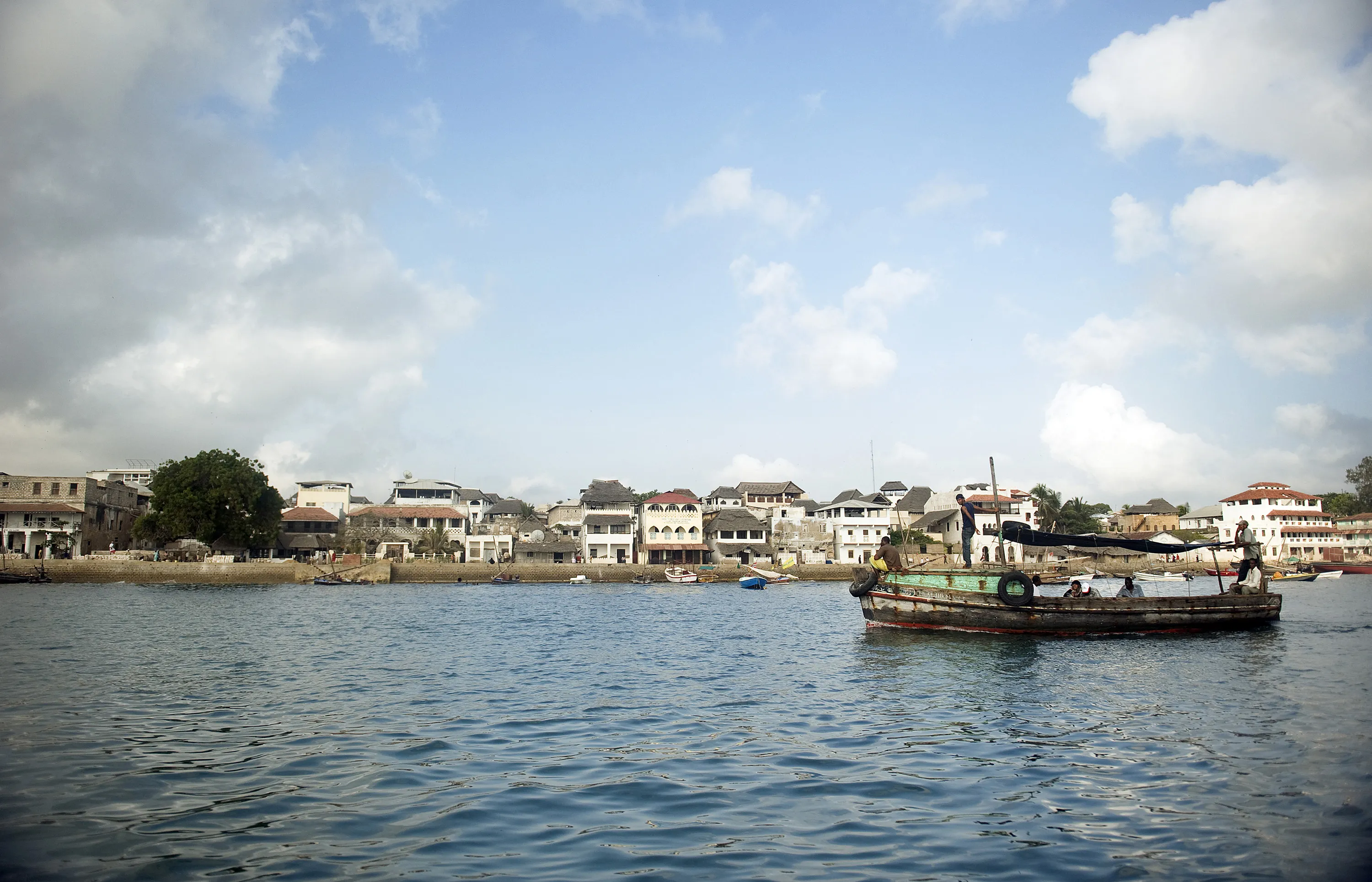 Kenya Spends $25 Billion on Bond-Backed Port for Oil