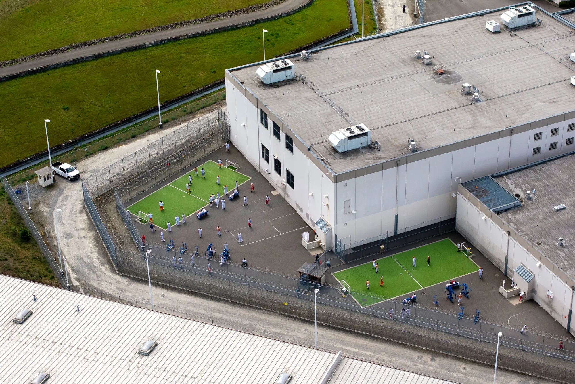 ICE Leans On Detention Center Vendors In Deportation Push Worth Billions -  Bloomberg