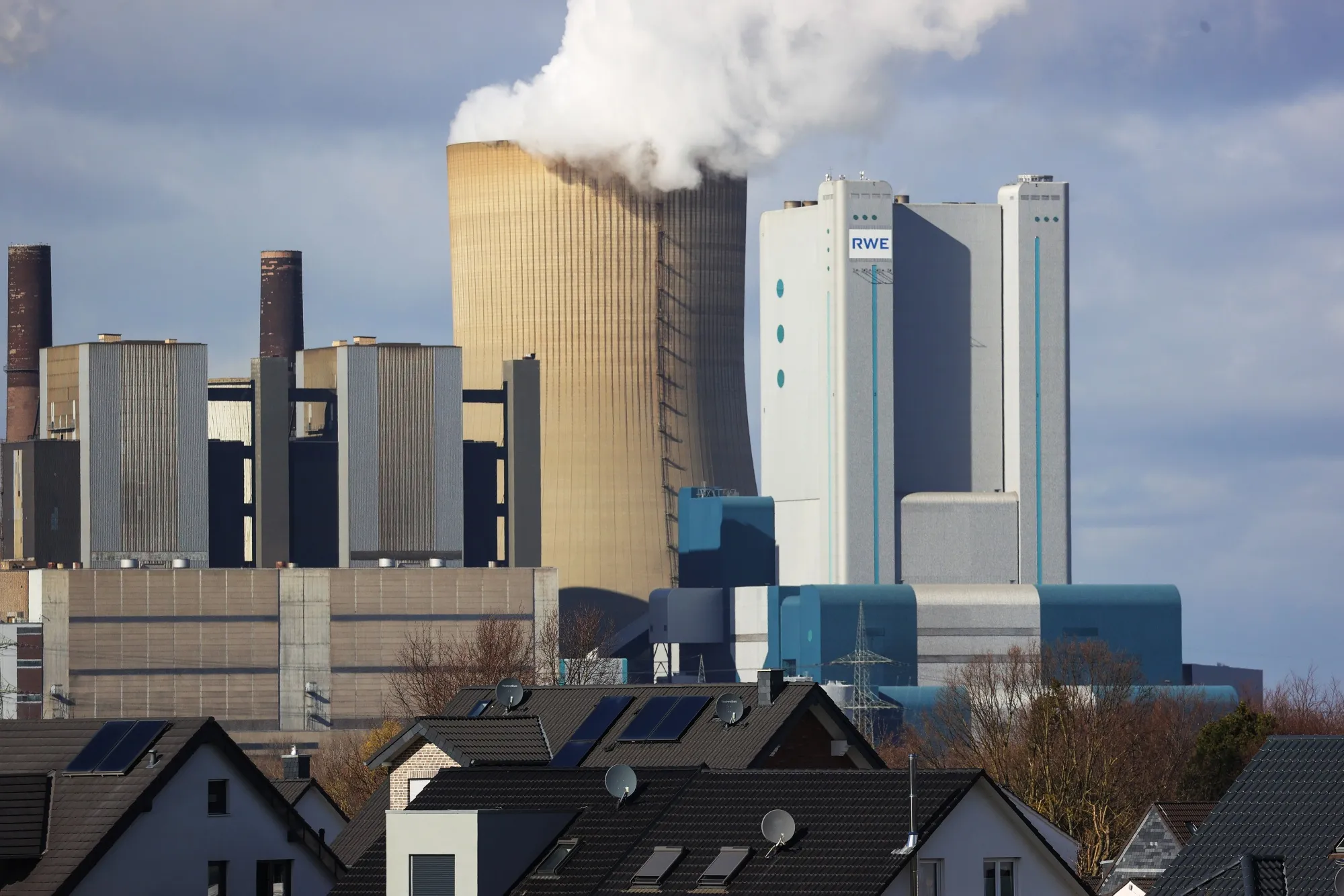 The Niederaussem lignite fueled power station, operated by RWE AG, in Oberaussem, Germany, on March 15.&nbsp;