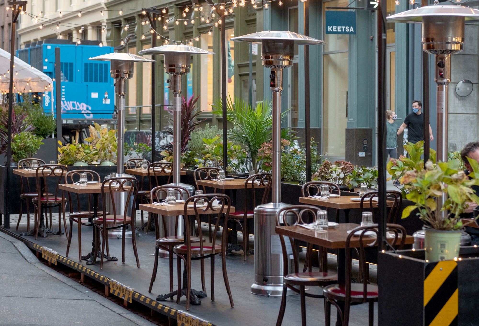 What Outdoor Dining May Look Like in Winter Bloomberg