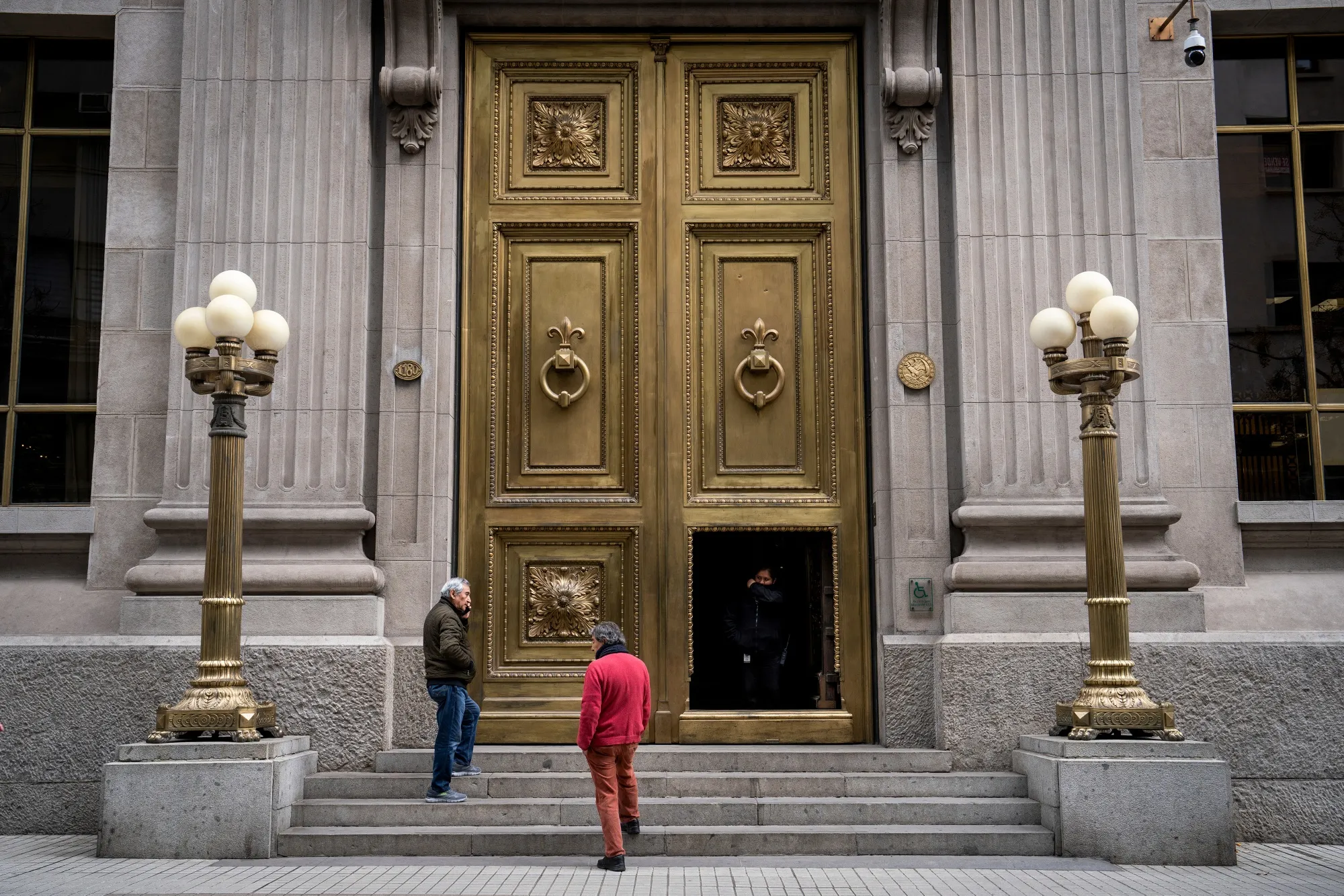 Chile’s central bank informed last week that  economic activity unexpectedly dropped in May on declines across several sectors.