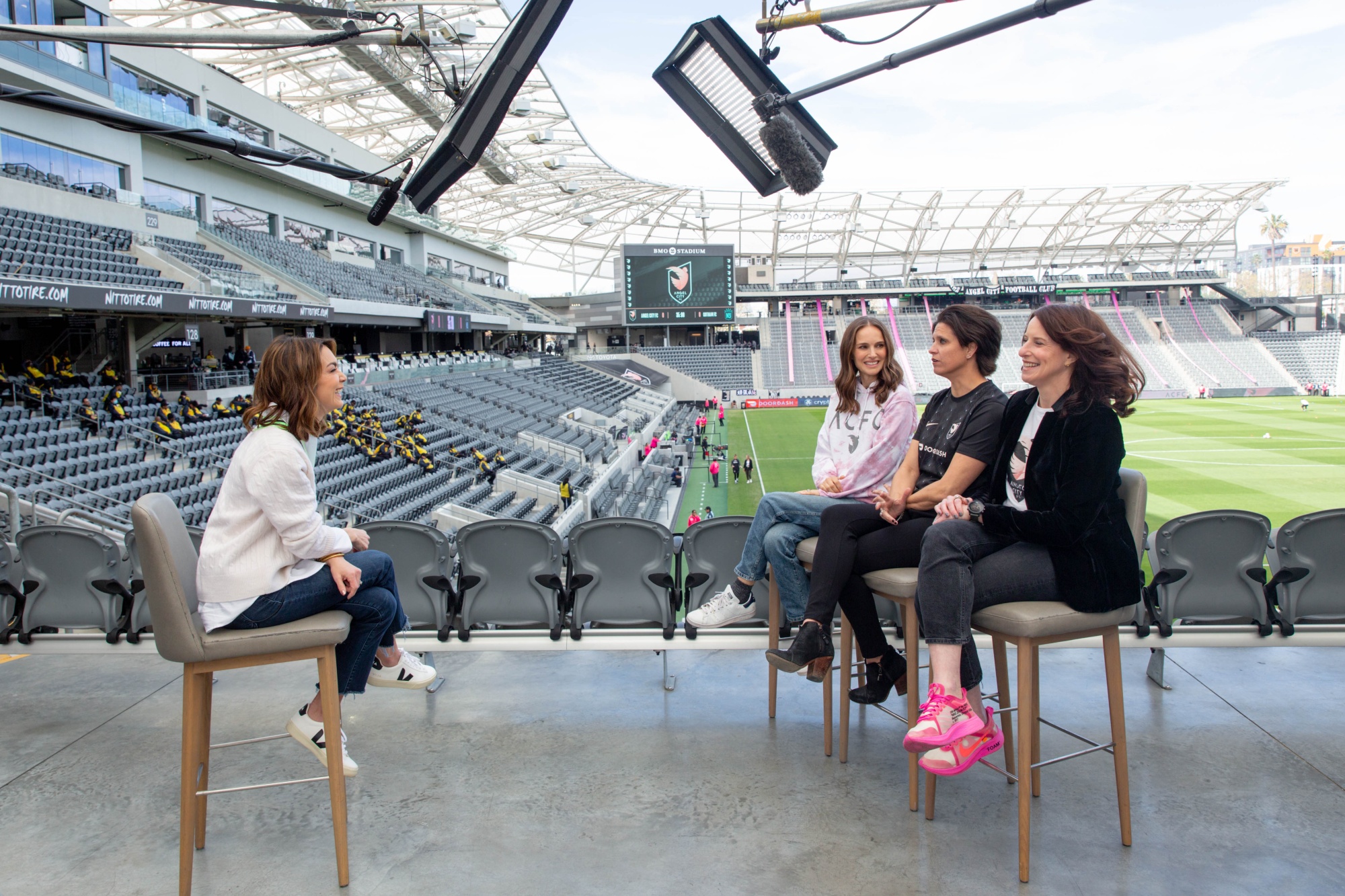Emily Chang's The Circuit Interviews Natalie Portman and Christen Press -  Bloomberg