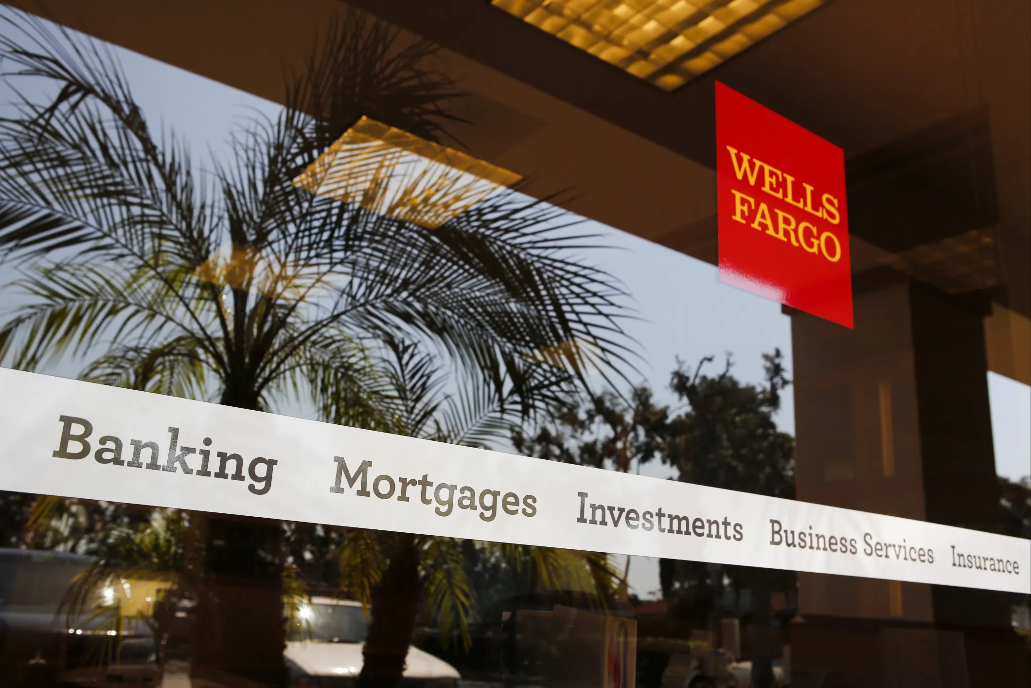 Mortgage Applications in U.S. Slumped Last Week to Five-Year Low