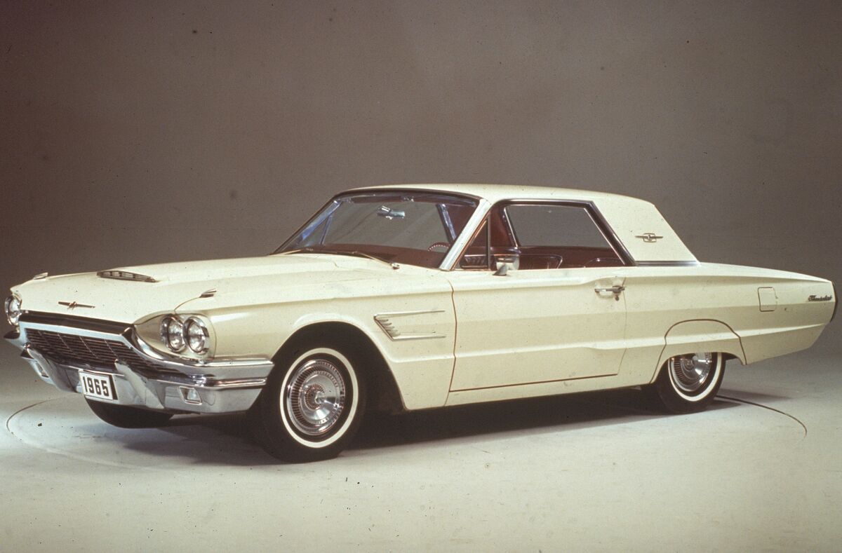 As Vintage Ferraris Soften, BMW and Ford Are Poised for Gains