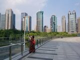 First Foray into Shanghai in Weeks Shows Limited Lockdown Easing