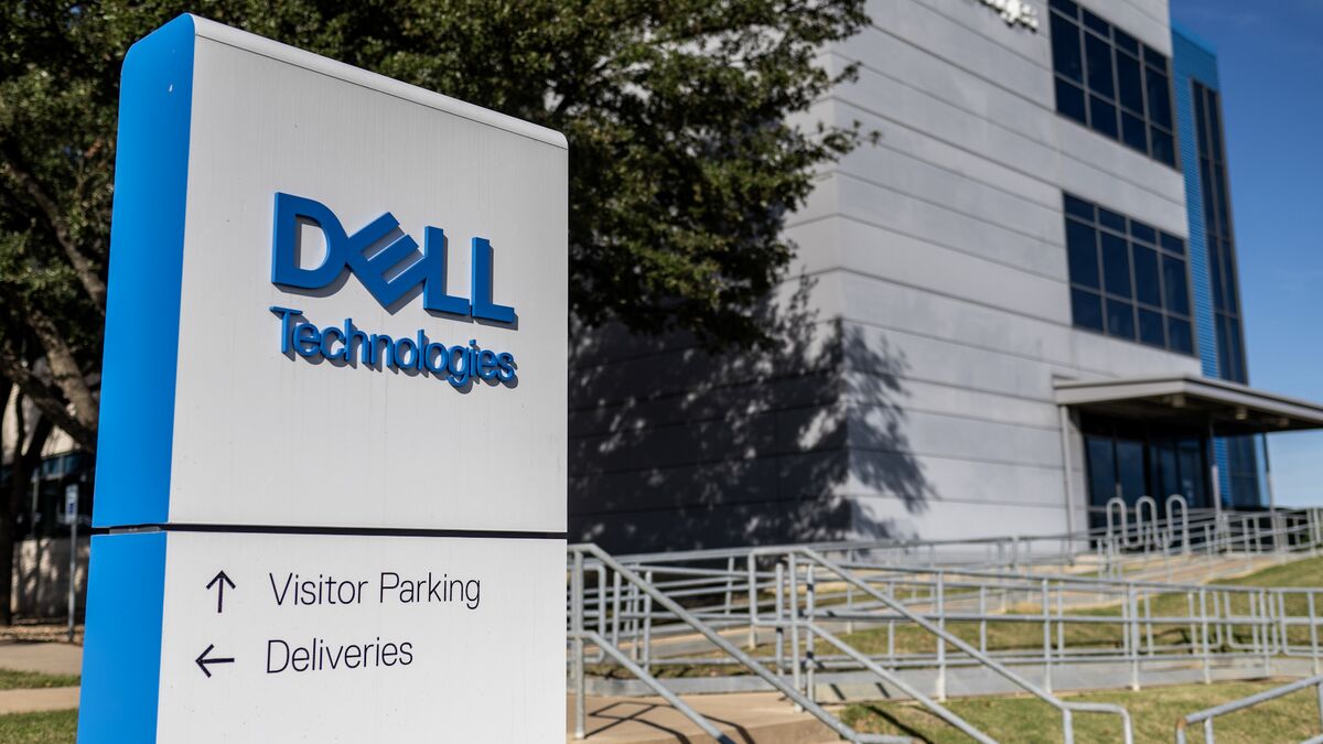 Dell Falls on Tightening Margins