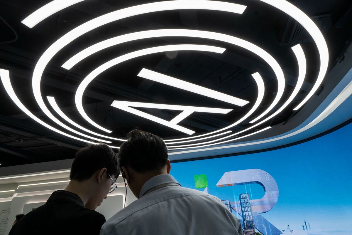 China’s Consumer Stocks Face Lost Decade as AI Steals Spotlight