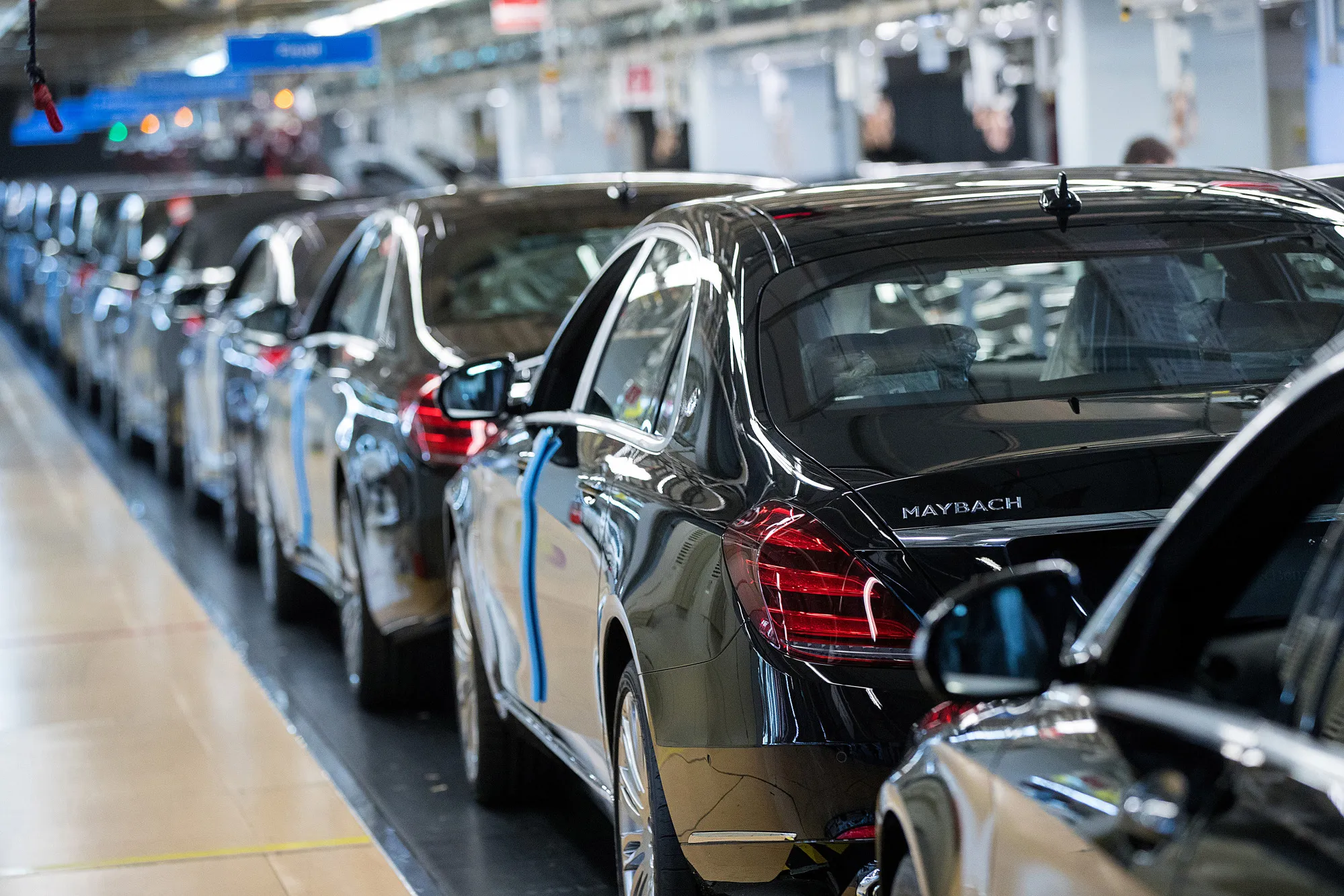 Mercedes-Benz S-Class And Luxury Maybach Automobile Assembly Line