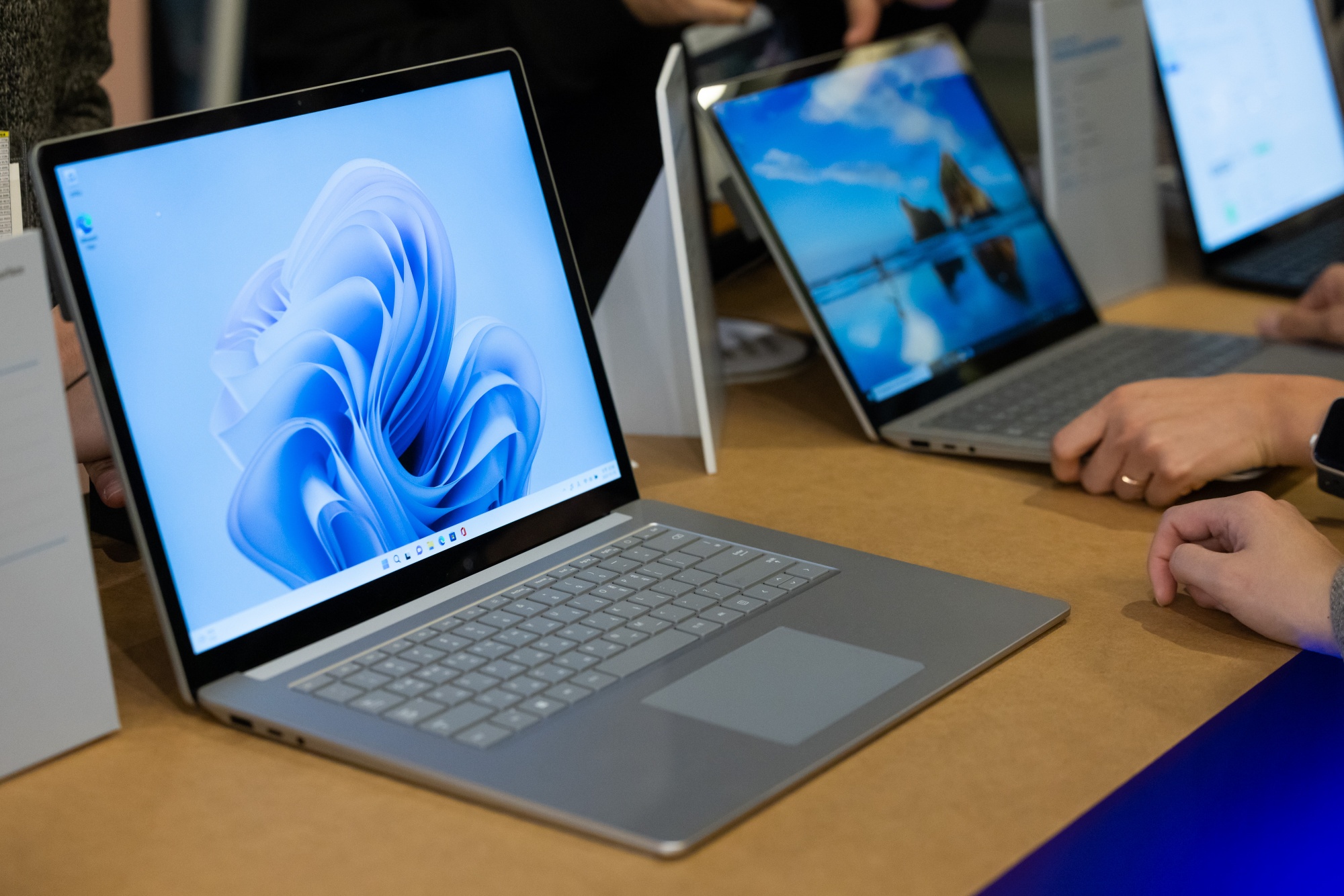 Microsoft Surface Laptops Designed With AI Copilot in Mind - Bloomberg