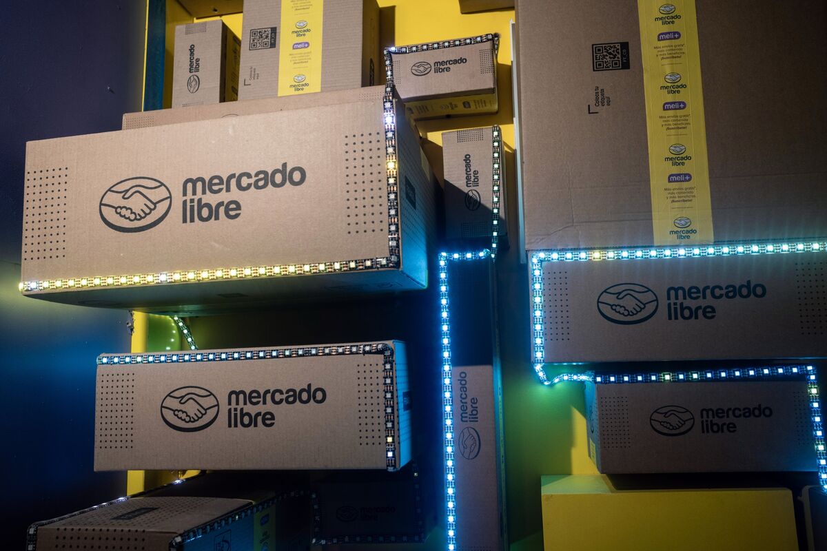 MercadoLibre Slumps as Rival Amazon Boosts Presence in Brazil