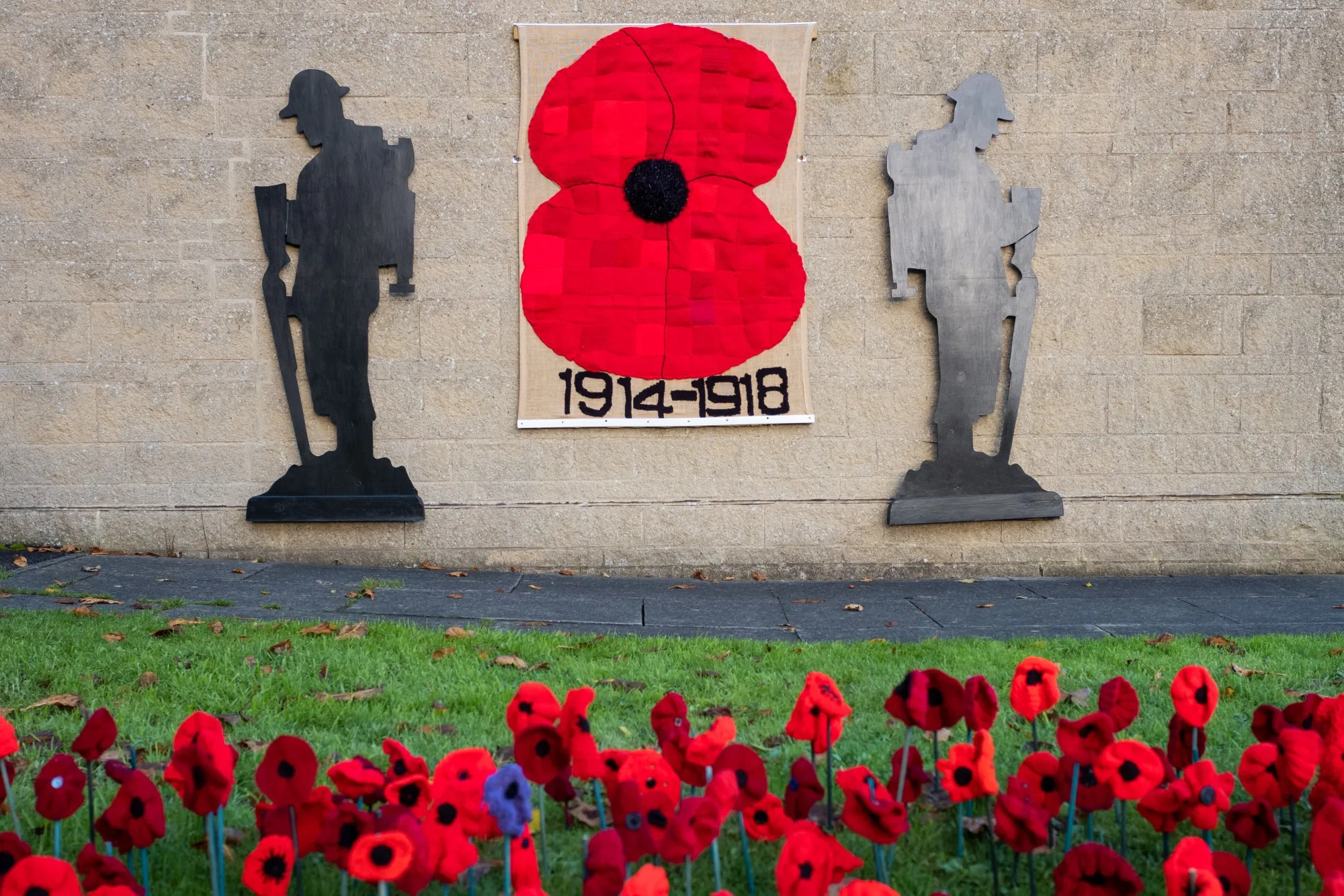 Poppy Monument Poppy Monument