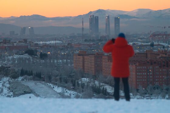 Rare Snow Blanketing Madrid Creates Energy-Market Chaos