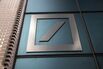 -Deutsche Bank ​​​​​​​branding.