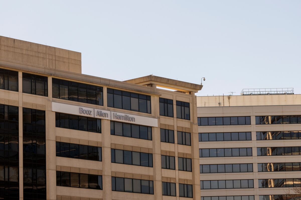 US Treasury Says It’s Canceled Booz Allen Hamilton Contracts - Bloomberg.com