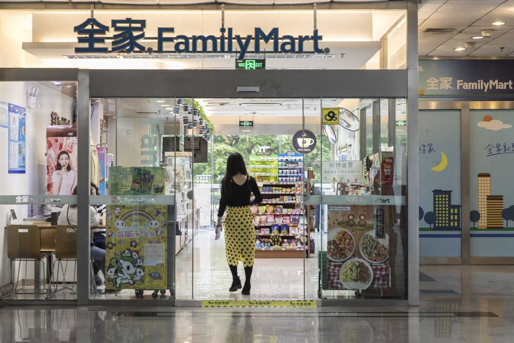 中国のファミリーマートの店舗（上海）