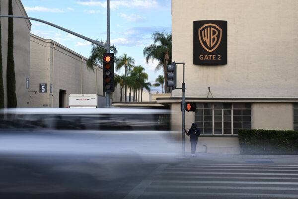US-ENTERTAINMENT-STREAMING-MERGER-TELEVISION-FILM-WARNER BROS
