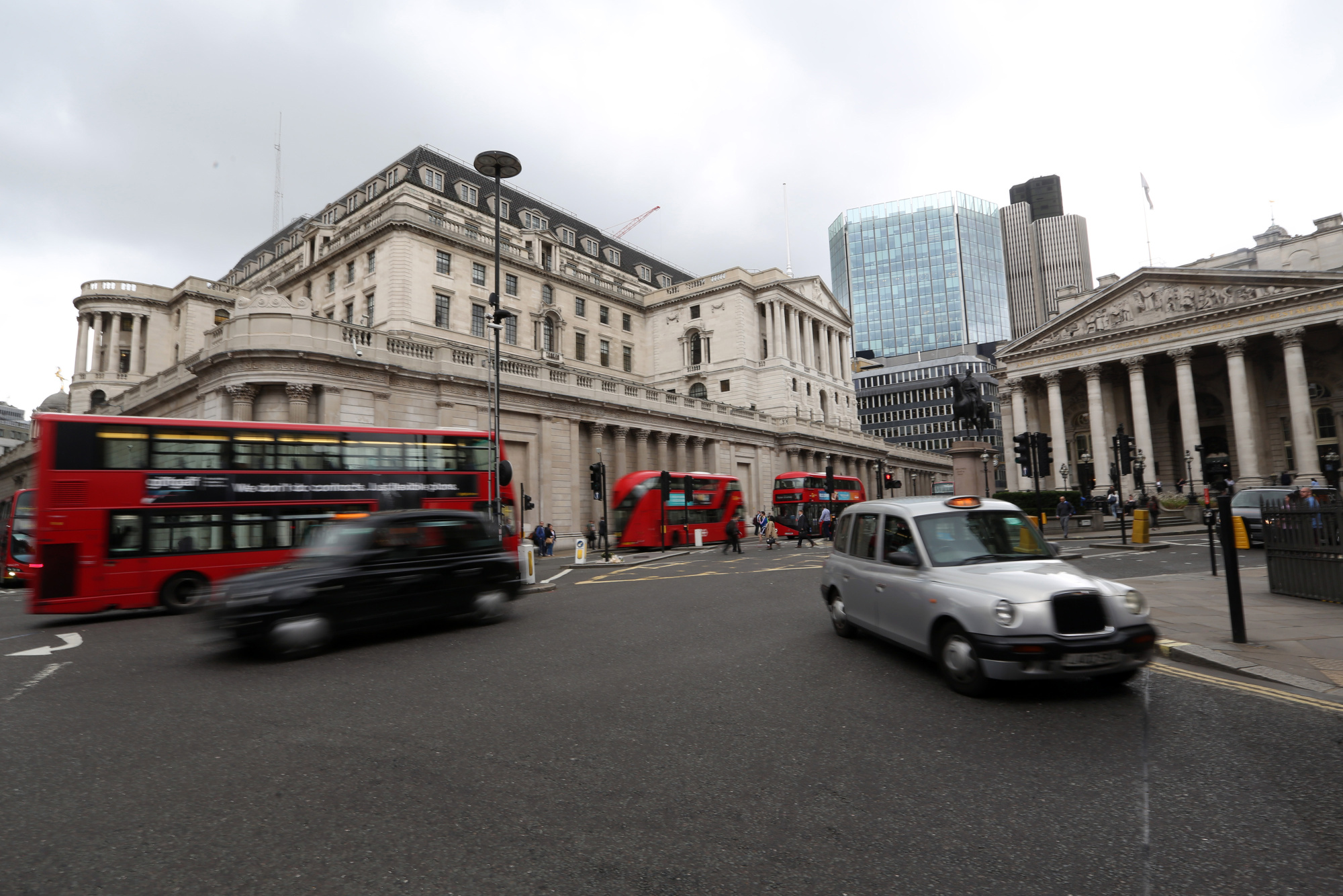 Bank Junction Black Taxi Ban: City of London to Drop 2017 Limits ...