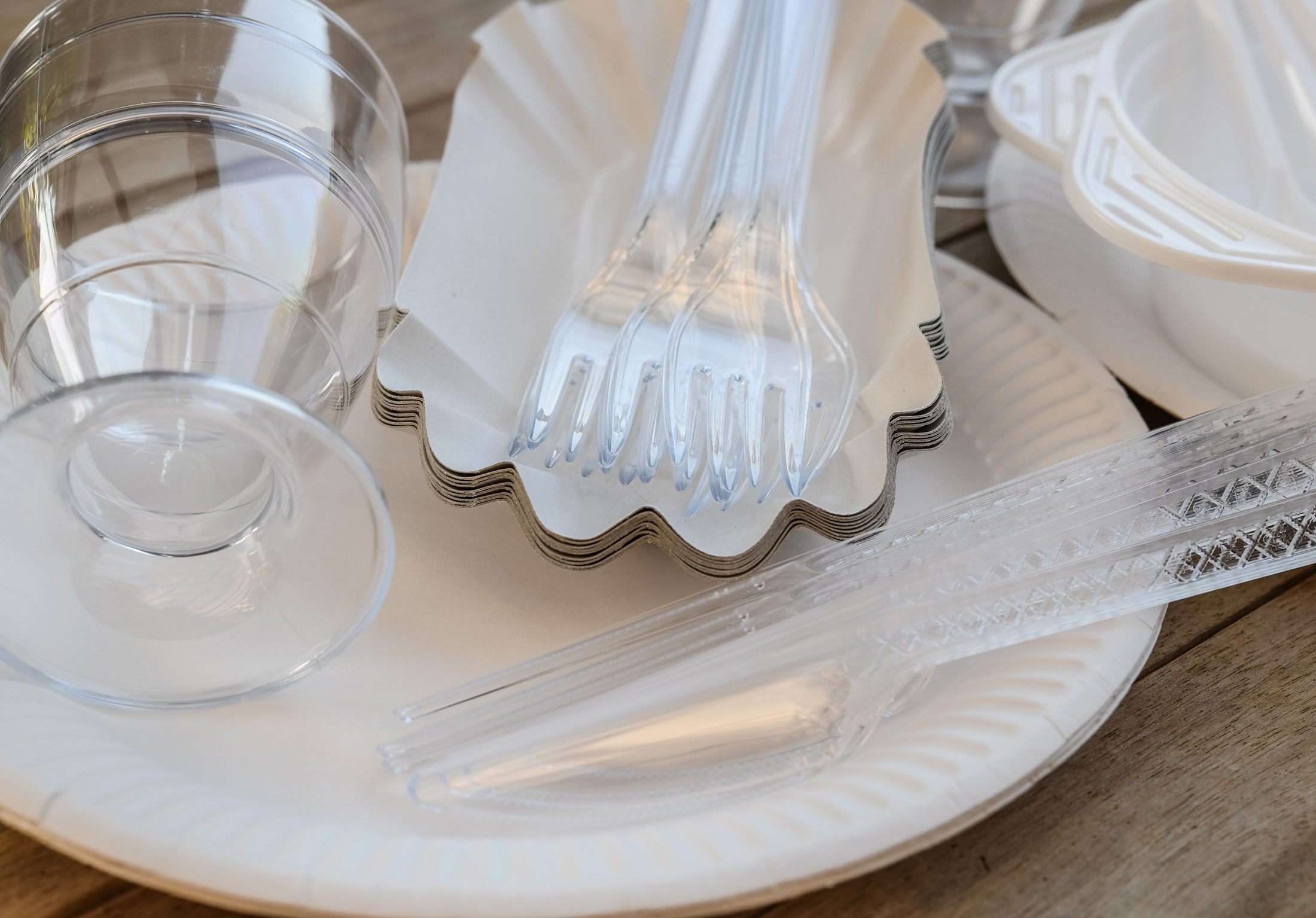Plastic Cutlery Ban Mooted in England to End ‘Throwaway Culture