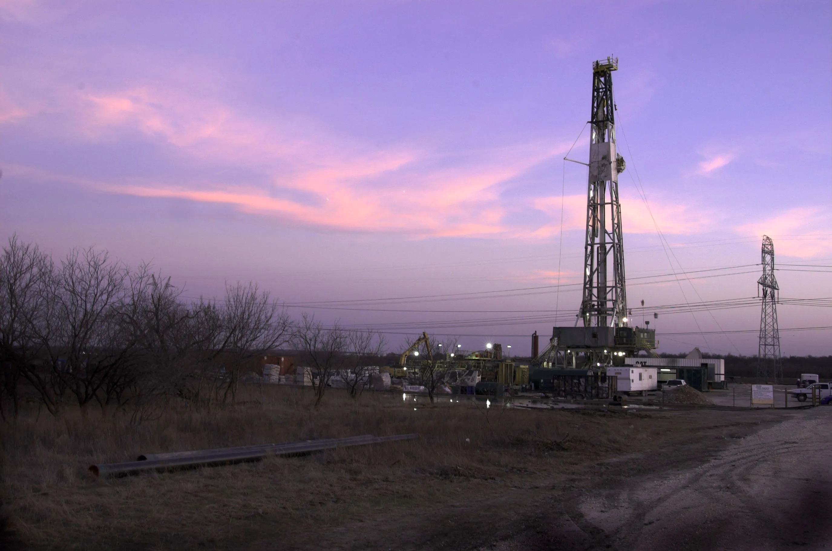 The Barnett Shale Gas field in Fort Worth, Texas. The shale extends under Arlington, where the city council just took a controversial vote to reject a fracking permit.&nbsp;