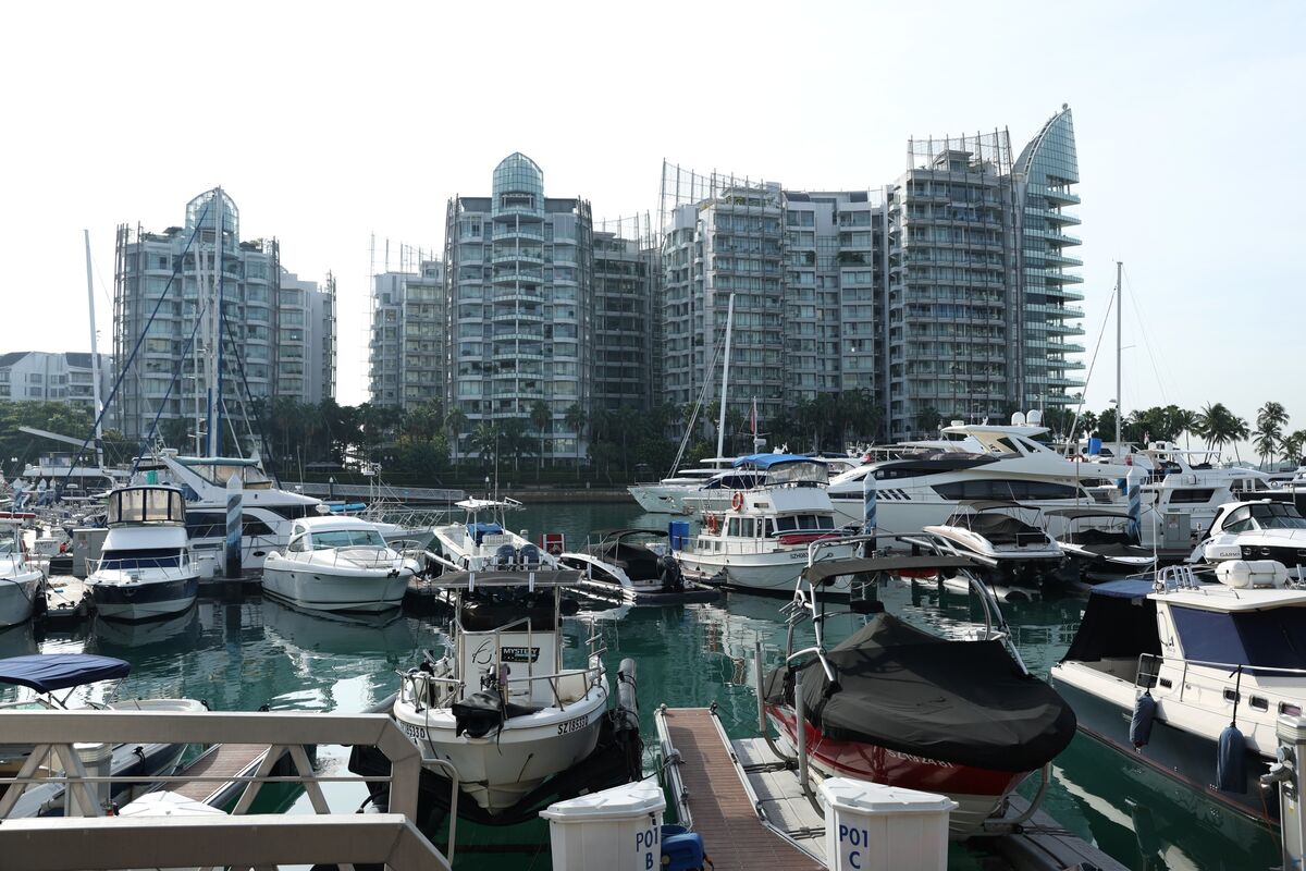 Singapore Banks Chase Generational Asian Wealth Bonanza