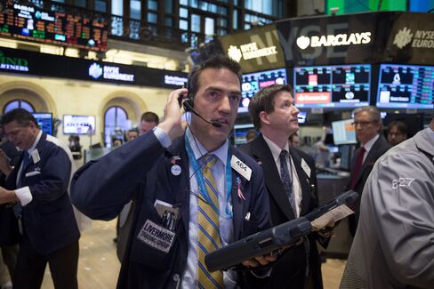 U.S. Stock Futures, Euro Advance Amid Debate on Cyprus Bailout