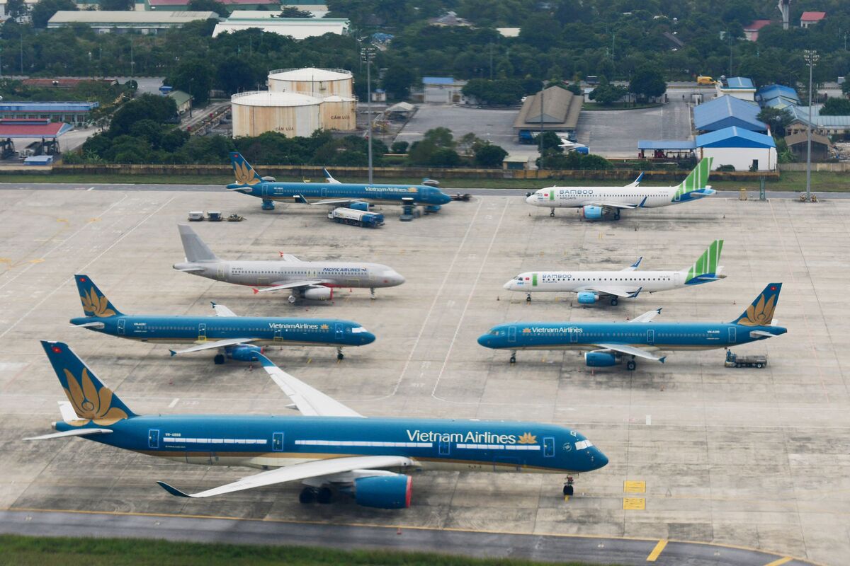 Vietnam Airlines Seeks 25 Airbus Jets to Revive Low Cost Carrier