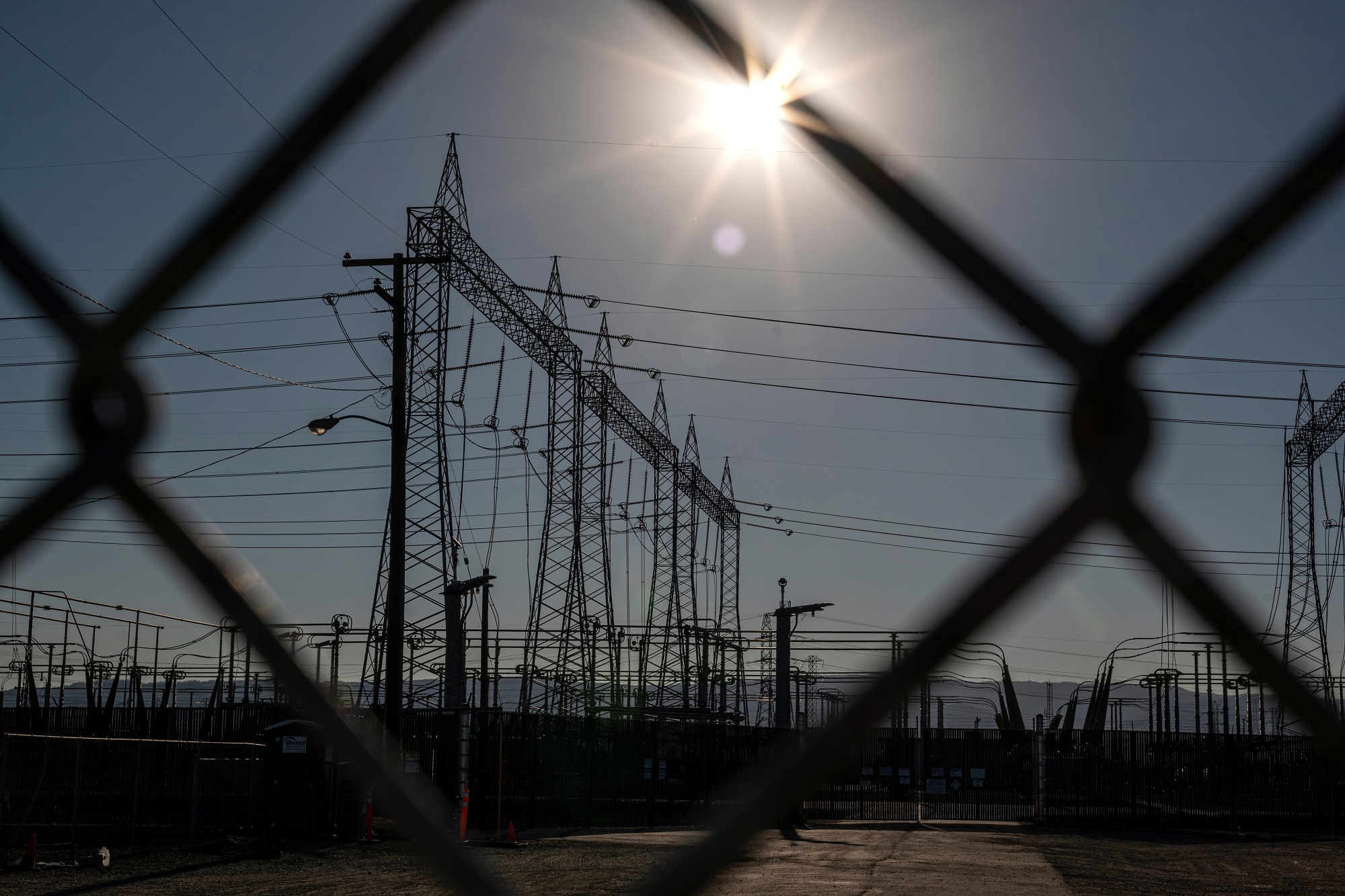 California Needs $370 Billion Grid Investment, Edison Says - Bloomberg