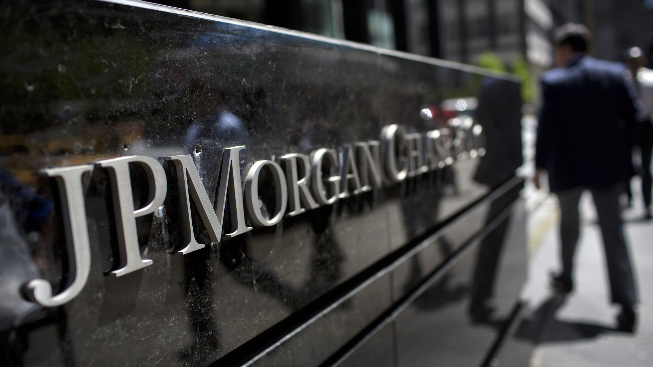 JPMorgan Chase Defends Whistleblower Claim From Madoff Era - Bloomberg