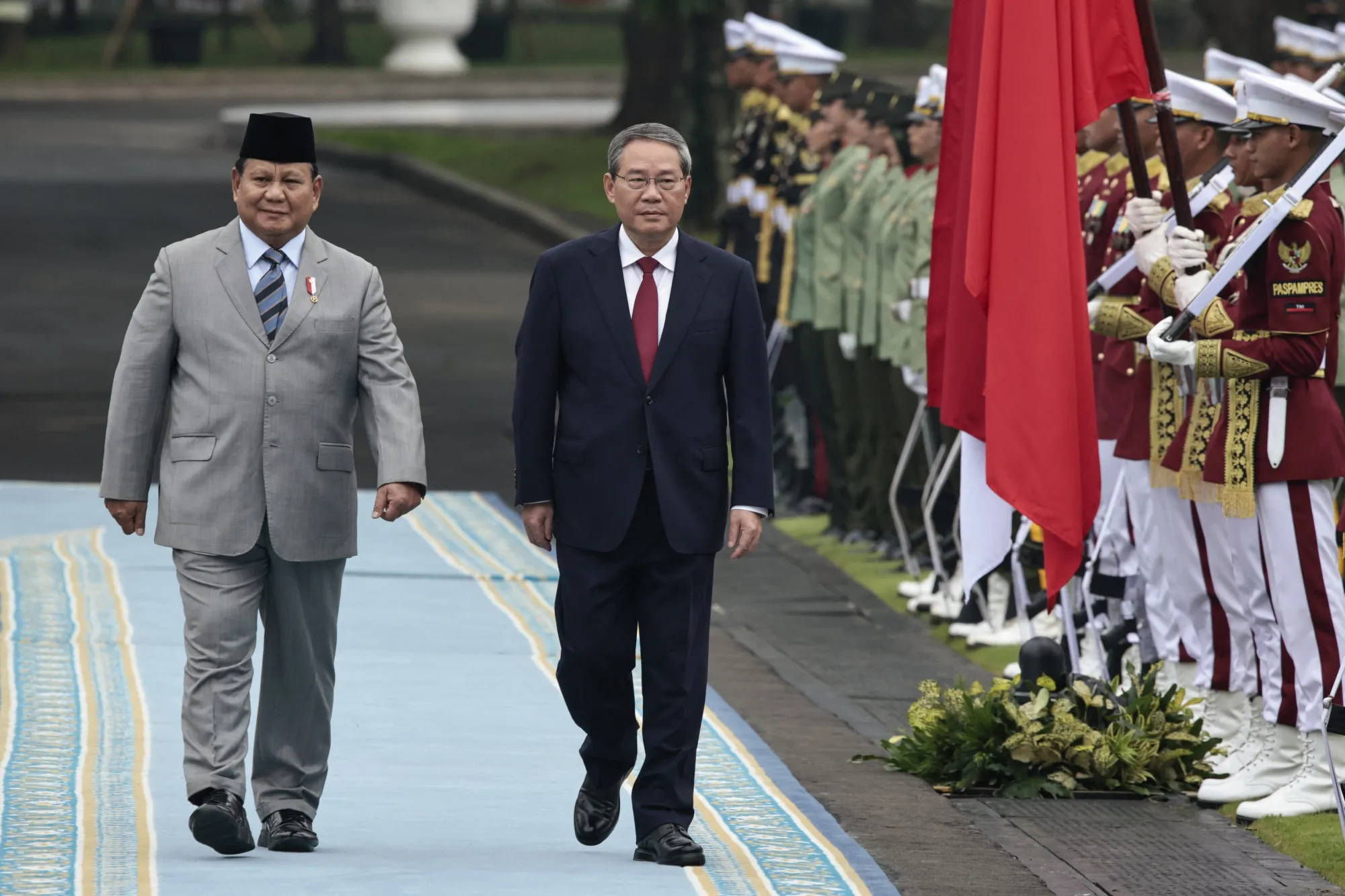 Prabowo Subianto and Li Qiang in Jakarta on May 25.