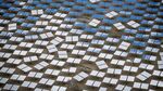 The Ivanpah Solar Electric Generating System sits in the desert on March 10, 2014 in the Mojave Desert in California near Primm, Nevada.
