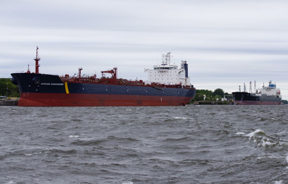 Oil Drives Canada Trade Surplus to Largest Since Before Tariffs