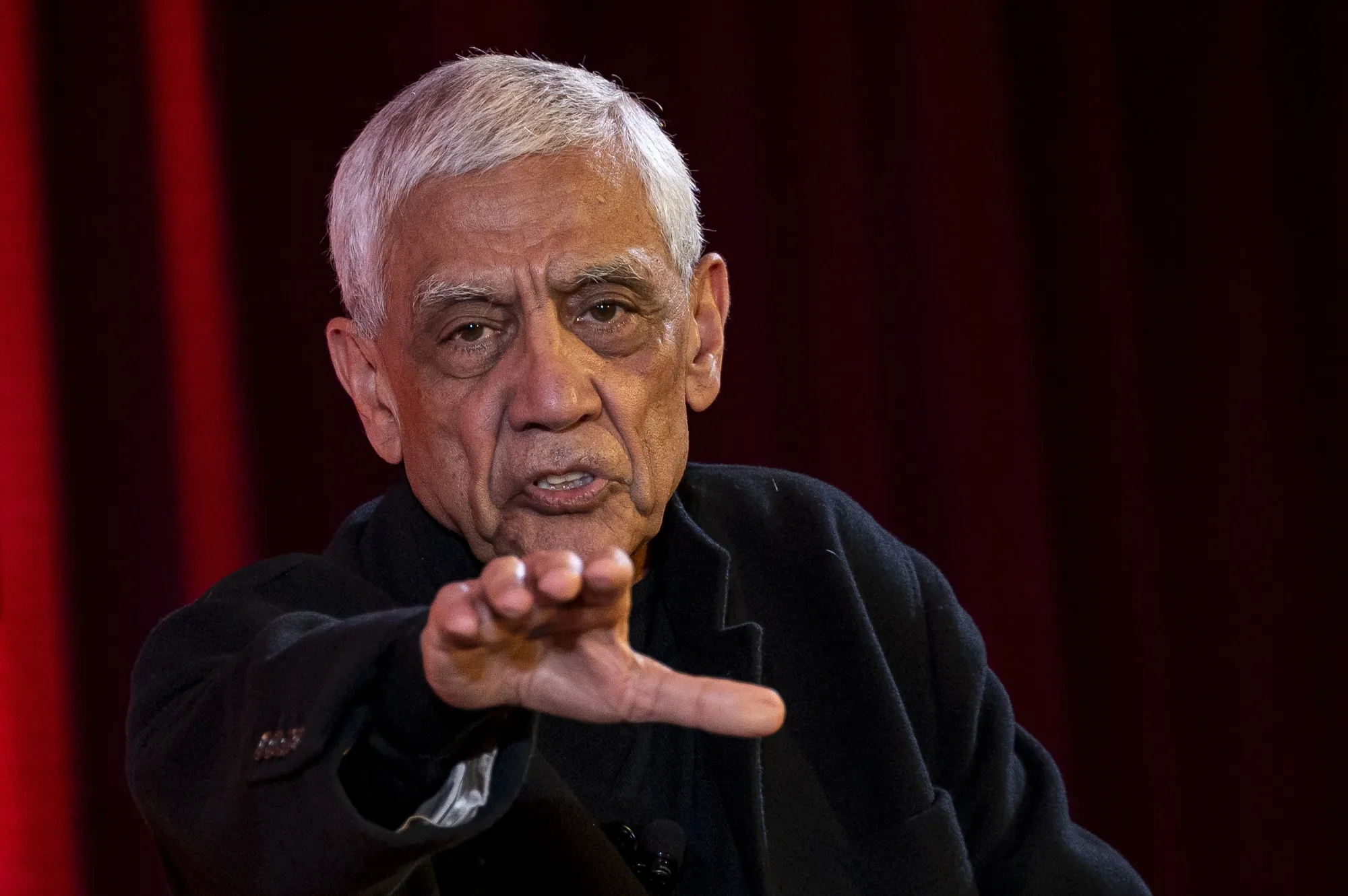 Billionaire Khosla Loses Bid to End California Beach Access Suit ...