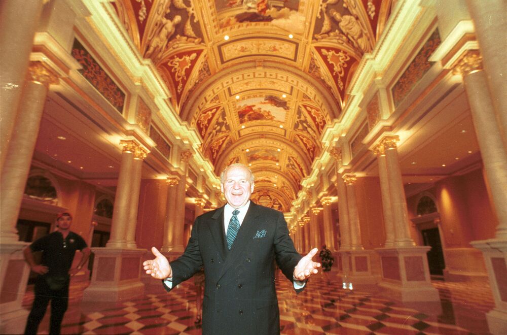Billionaire Las Vegas Sands CEO Sheldon Adelson Dies at 87 - Bloomberg