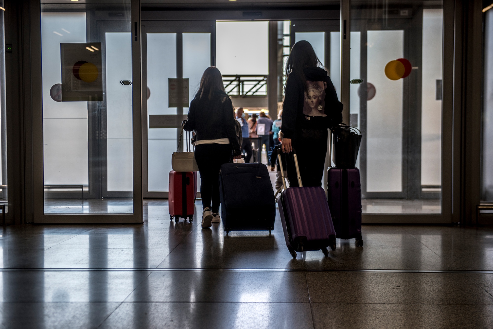 Passengers arrive&nbsp;at ​​Malaga airport from London.&nbsp;