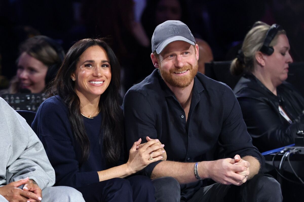 Trump Says He's 'Happy' Prince Harry, Meghan Markle Leaving US