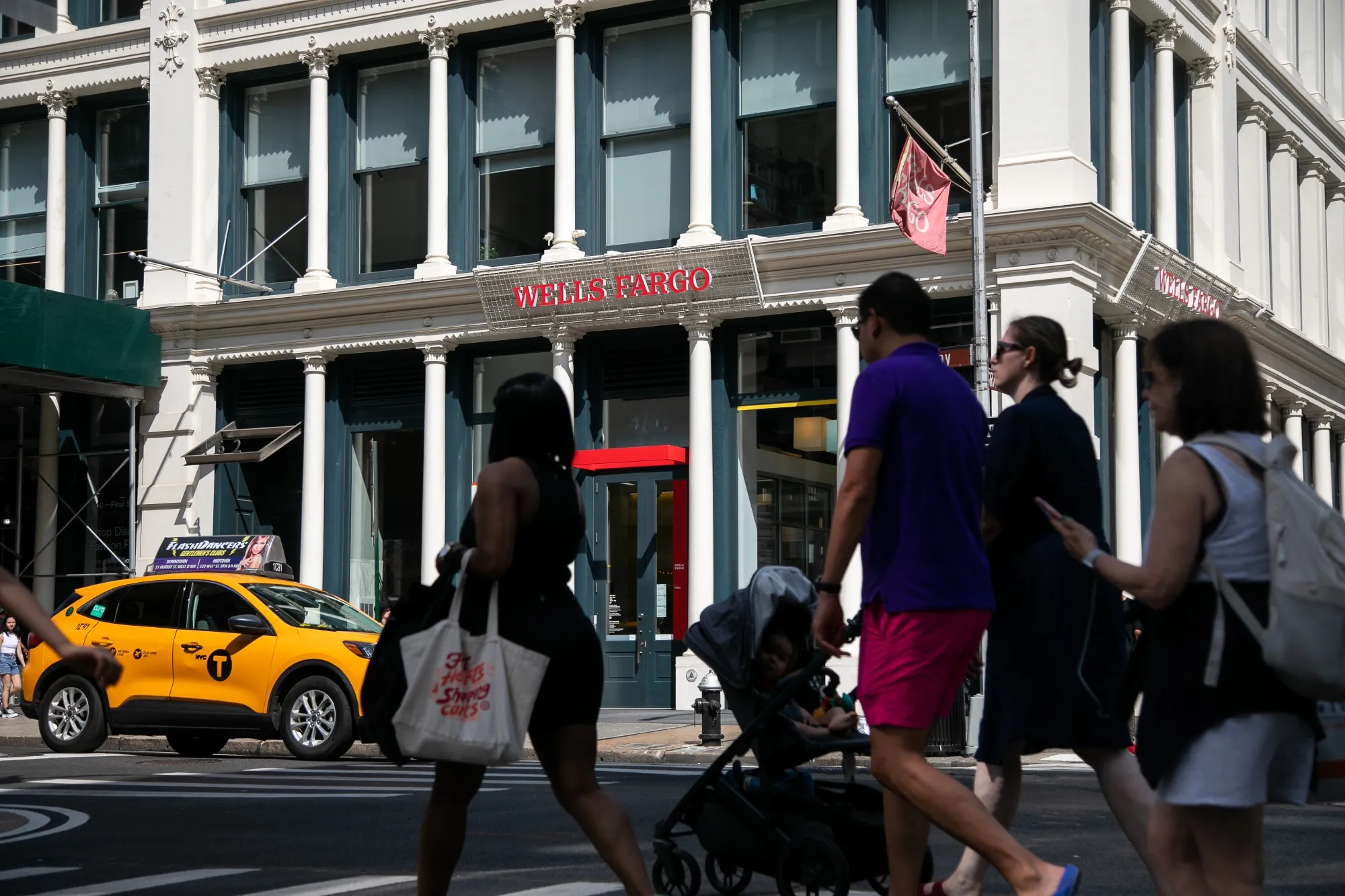 Wells Fargo Bank Branches Ahead Of Earnings Figures