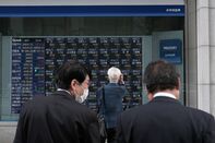 Nikkei 225 Touches 30,000 as Reshuffle Extends Japan Stock Gains