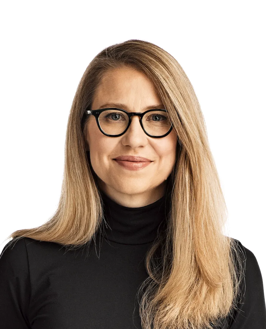 Coinbase (COIN) Begins Trading at $100 Billion Valuation - Bloomberg