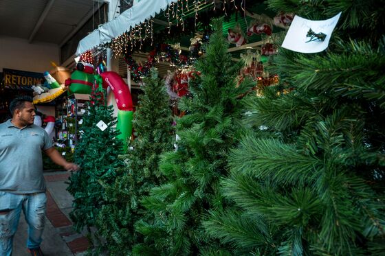 Feeling Flush, Venezuelans Are Snapping Up $100 Christmas Trees