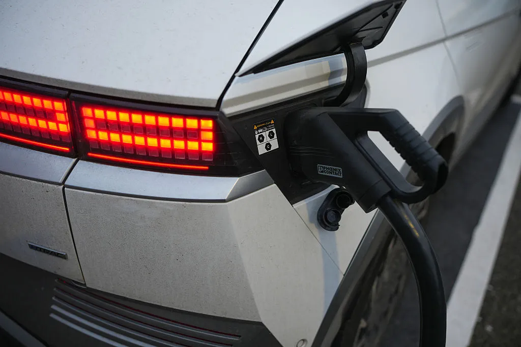 Road Charge Tax On Electric and Hybrid Vehicles Announced In Autumn Budget