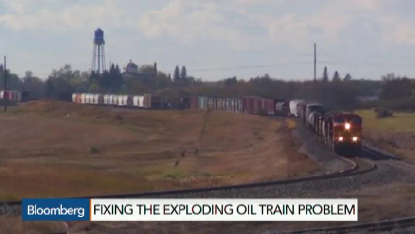 Oil Trains Exploding Watch Fixing the Exploding Oil Train Problem - Bloomberg