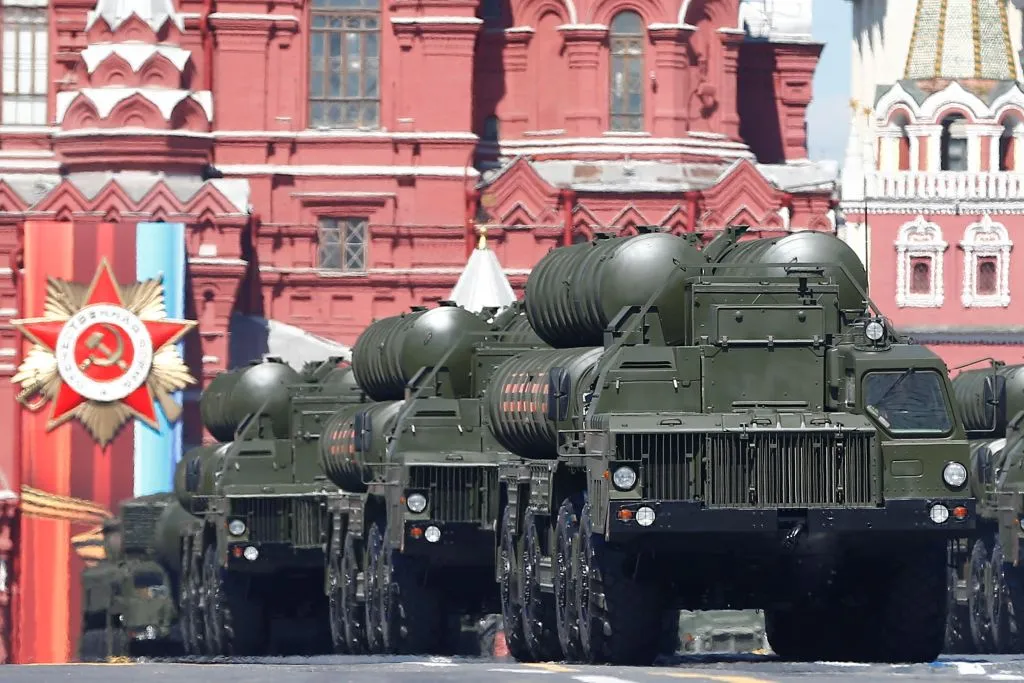 The S-400 on parade.
