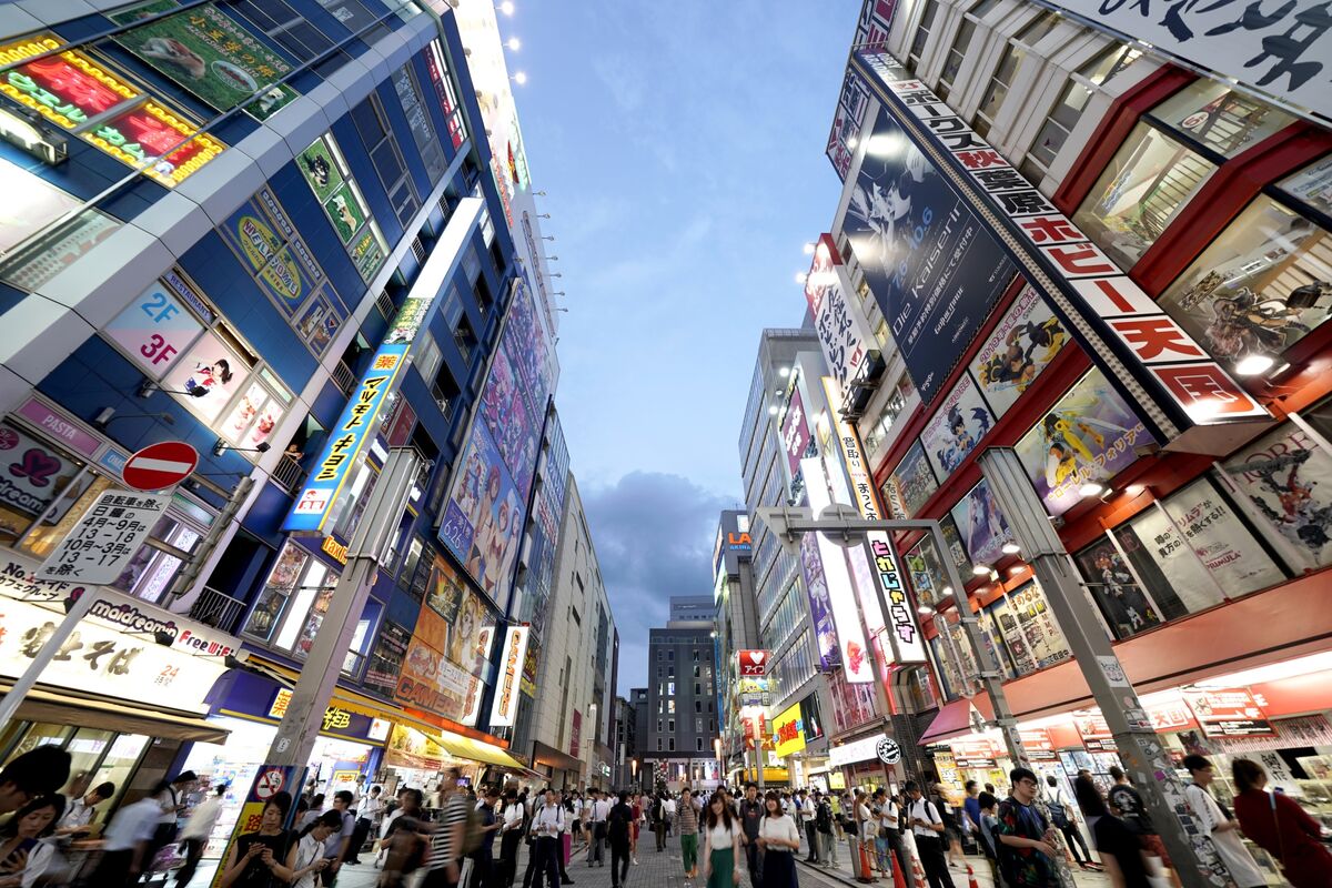 Japan’s GDP Growth Revised Higher, Backing BOJ Rate Hike Case