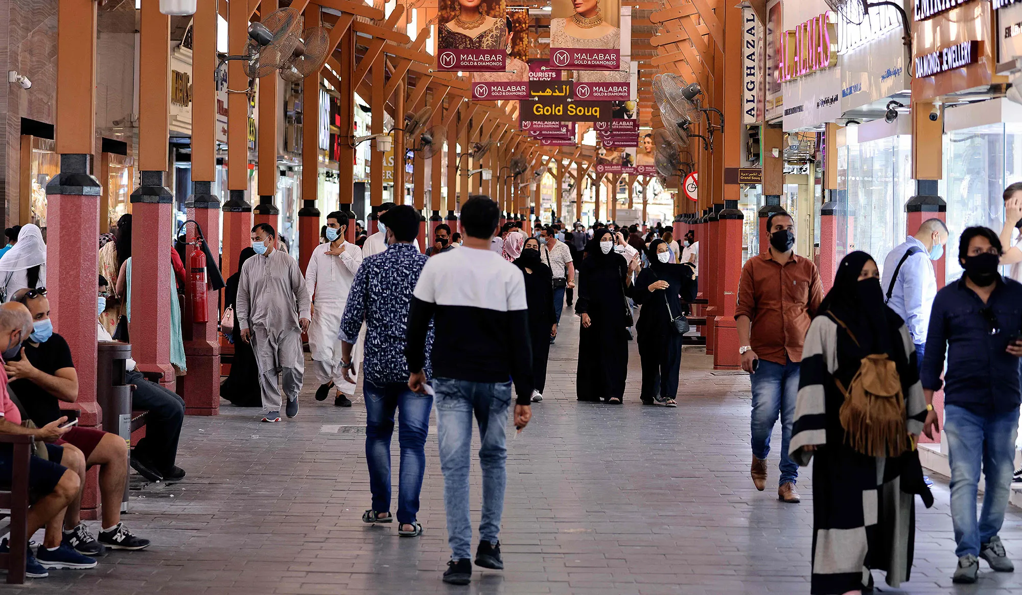 People shop in Dubai.&nbsp;